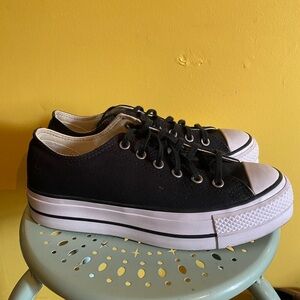 Converse black and white size 9 women’s